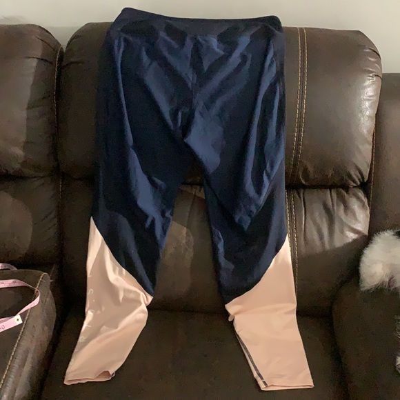 H&M sport leggings - Picture 3 of 4